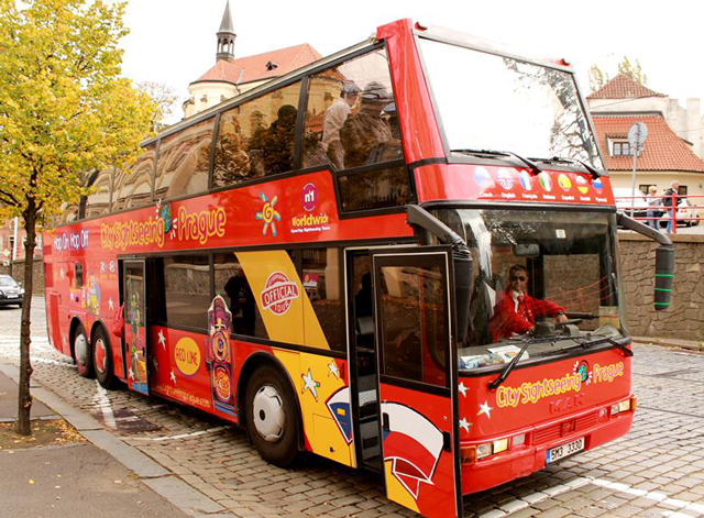 Автобусы Hop-on Hop-off в Праге